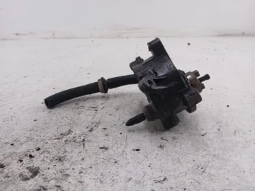 VOLVO S80 I S60 V70 II 2.4 D POMPA VACUM VAKUM 08699237