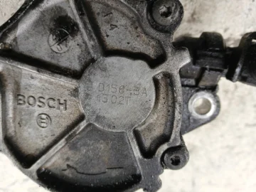 FORD FOCUS MK2 1.6 TDCI MAZDA 3 I 1.6 D POMPA VACUM D156-3A - zdjęcie 3
