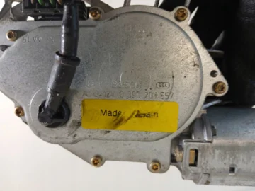 VW GOLF IV MECHANIZM WYCIERACZKI TYŁ 0390201557 - zdjęcie 5