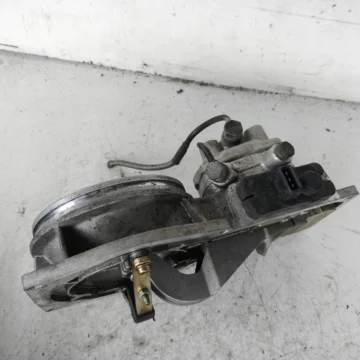 AUDI 80 B3 1.8 ROZDZIELACZ PALIWA 026133353 BOSCH - zdjęcie 6