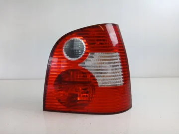 VW POLO 9N LAMPA PRAWA TYŁ