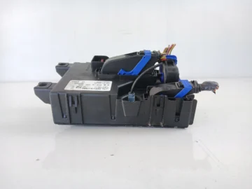 FIAT GRANDE PUNTO SKRZYNKA BEZPIECZNIKÓW BSI 00517817580 - zdjęcie 3