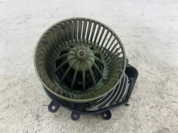 VW PASSAT B5 LIFT DMUCHAWA NAWIEWU 8D1820021 740221233F