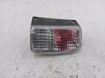 RENAULT TRAFIC II LAMPA ZDERZAKA PRAWA TYŁ 820096807