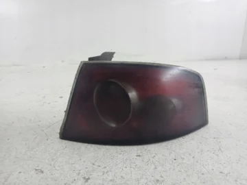 SEAT IBIZA III LAMPA WKŁAD LAMPY PRAWY TYŁ