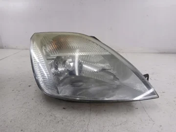 FORD FIESTA MK6 LAMPA PRAWA PRZÓD