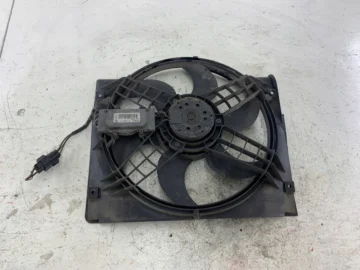 BMW E46 2.0 D WENTYLATOR CHŁODNICY 6922670