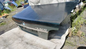 BMW E38 740 KLAPA BAGAŻNIKA ZIELONA - zdjęcie 6