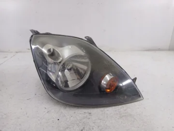 FORD FIESTA MK6 LIFT LAMPA PRAWA PRZÓD