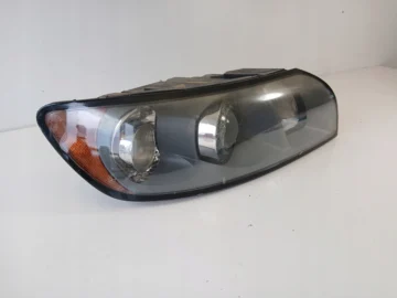 VOLVO V50 I S40 II LAMPA PRAWA PRZÓD XENON 30698890 - zdjęcie 2