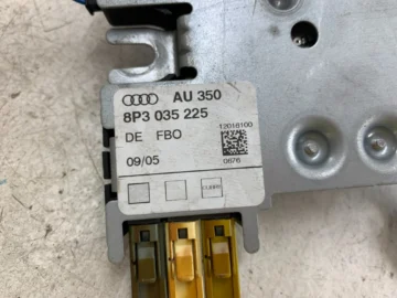 MODUŁ WZMACNIACZ ANTENOWY 8P3035225 AUDI - zdjęcie 4