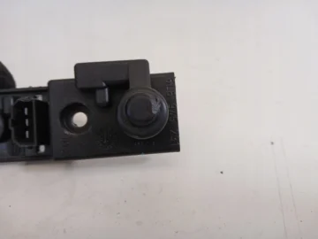 SEAT IBIZA III WKŁAD LAMPY PRAWY TYŁ KLAPA 6L6945231 - zdjęcie 4