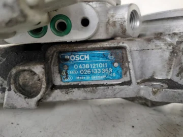 AUDI 80 B3 1.8 ROZDZIELACZ PALIWA 026133353 BOSCH - zdjęcie 3