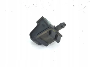 AUDI A4 B5 LIFT DYSZA SPRYSKIWACZA LEWA 8D0955987A - zdjęcie 3