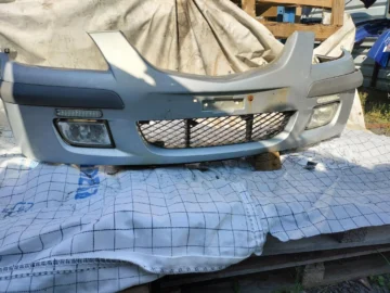 MAZDA PREMACY ZDERZAK PRZÓD PRZEDNI SREBRNY