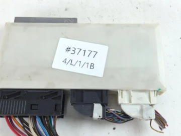 BMW E39 MODUŁ KOMFORTU GM III 8381491 - zdjęcie 4