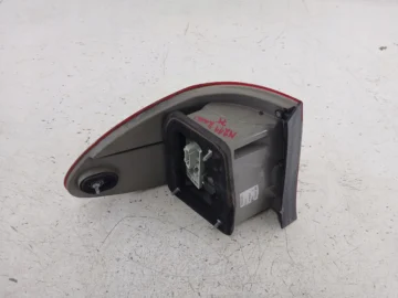 MERCEDES W211 KOMBI LIFT LAMPA PRAWA TYŁ A2118202864 - zdjęcie 2