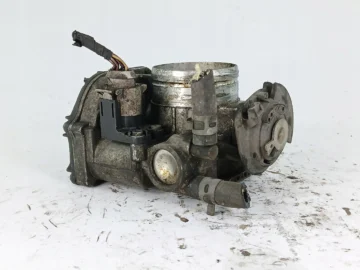 VW GOLF IV AUDI A3 8L BORA OCTAVIA I 1.6 PRZEPUSTNICA 06A133064J - zdjęcie 4