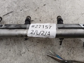 VOLVO V70 III FORD MONDEO MK4 2.5 T LISTWA WTRYSKOWA - zdjęcie 6
