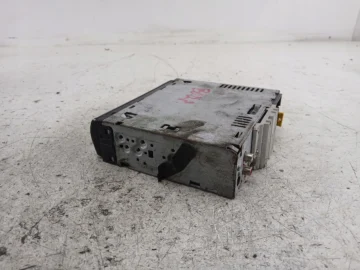 JVC KD-G342 RADIOODTWARZACZ RADIO CD AUX - zdjęcie 4