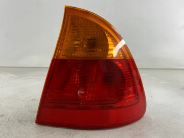 BMW E46 SEDAN LAMPA PRAWA TYŁ