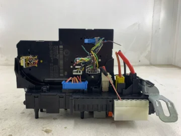 MERCEDES W212 MODUŁ SAM BSI SKRZYNKA BEZPIECZNIKÓW 2129004001 - zdjęcie 2
