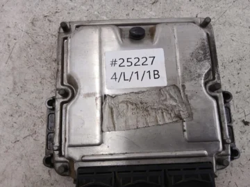 RENAULT SCENIC I 1.9 DCI STEROWNIK SILNIKA KOMPUTER 8200039569 - zdjęcie 5