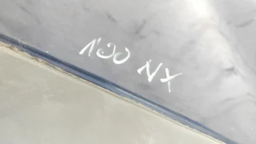 NISSAN 100NX ZDERZAK TYŁ TYLNY NIEBIESKI - zdjęcie 8