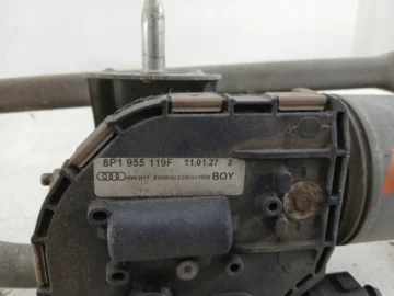 AUDI A3 8P LIFT MECHANIZM WYCIERACZKI PRZÓD 8P1955119F - zdjęcie 3
