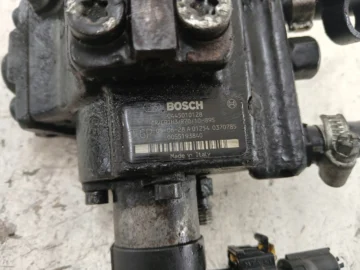 OPEL VECTRA C 1.9 CDTI POMPA WTRYSKOWA 0055193840 - zdjęcie 3