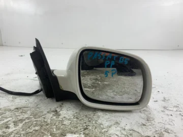 VW PASSAT B5 LUSTERKO PRAWE 5 PIN BIAŁE LB9A