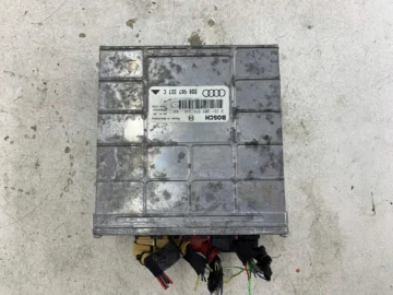 AUDI A4 B5 1.6 STEROWNIK SILNIKA 8D0907557C - zdjęcie 2