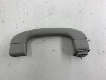 BMW E60 E61 RĄCZKA UCHWYT PODSUFITKI PRZÓD 7033659