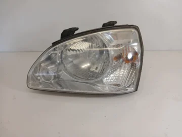 KIA CARENS II LAMPA LEWA PRZÓD