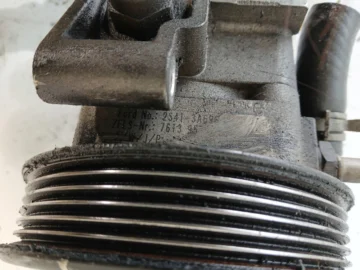 FORD FOCUS MK1 1.6 POMPA WSPOMAGANIA 2S413A696 - zdjęcie 4