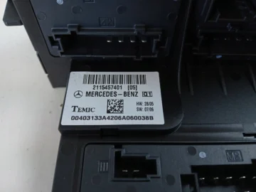 MERCEDES W211 SKRZYNKA BEZPIECZNIKÓW MODUŁ SAM 2115457401 - zdjęcie 5