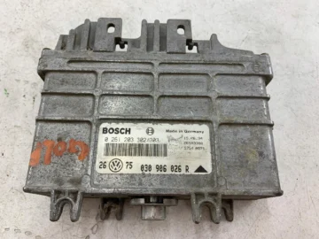 VW GOLF III 1.4 STEROWNIK SILNIKA 030906026R