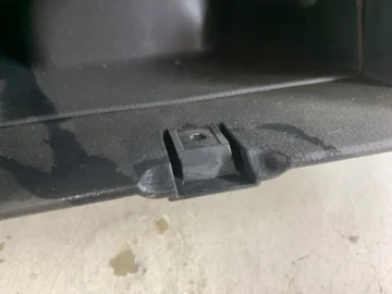 VW POLO 9N IV SCHOWEK PASAŻERA CZARNY 6Q1857097T - zdjęcie 8
