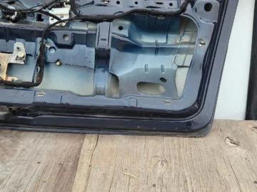 VW GOLF IV KOMBI KLAPA BAGAŻNIKA NIEBIESKA - zdjęcie 6