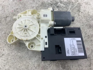 FORD FOCUS MK2 SILNICZEK SZYBY PRAWY PRZÓD 981406-103 - zdjęcie 3