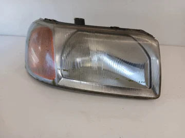 LAND ROVER FREELANDER I LAMPA PRAWA PRZÓD