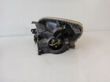 FORD FIESTA MK6 LAMPA PRAWA PRZÓD - zdjęcie 3