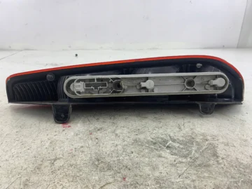 FORD FOCUS MK2 KOMBI LAMPA LEWA TYŁ - zdjęcie 3