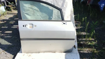 SUZUKI LIANA DRZWI PRAWY PRZÓD Z2S
