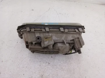 MERCEDES W202 LAMPA PRAWA PRZÓD - zdjęcie 3