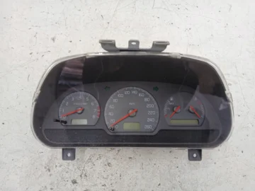VOLVO V40 S40 I 2.0 LICZNIK ZEGARY 30889710B