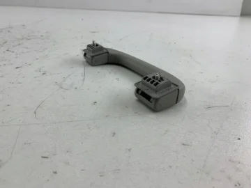 BMW E60 E61 RĄCZKA UCHWYT PODSUFITKI PRZÓD 7033659 - zdjęcie 5