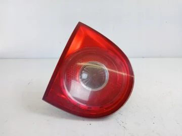 VW GOLF V HB LAMPA LEWA TYŁ KLAPA