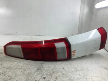 OPEL MERIVA A LAMPA PRAWA TYŁ Y474