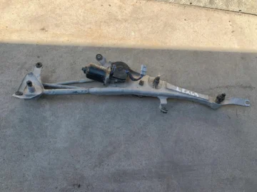 LEXUS RX350 MECHANIZM WYCIERACZEK PRZÓD